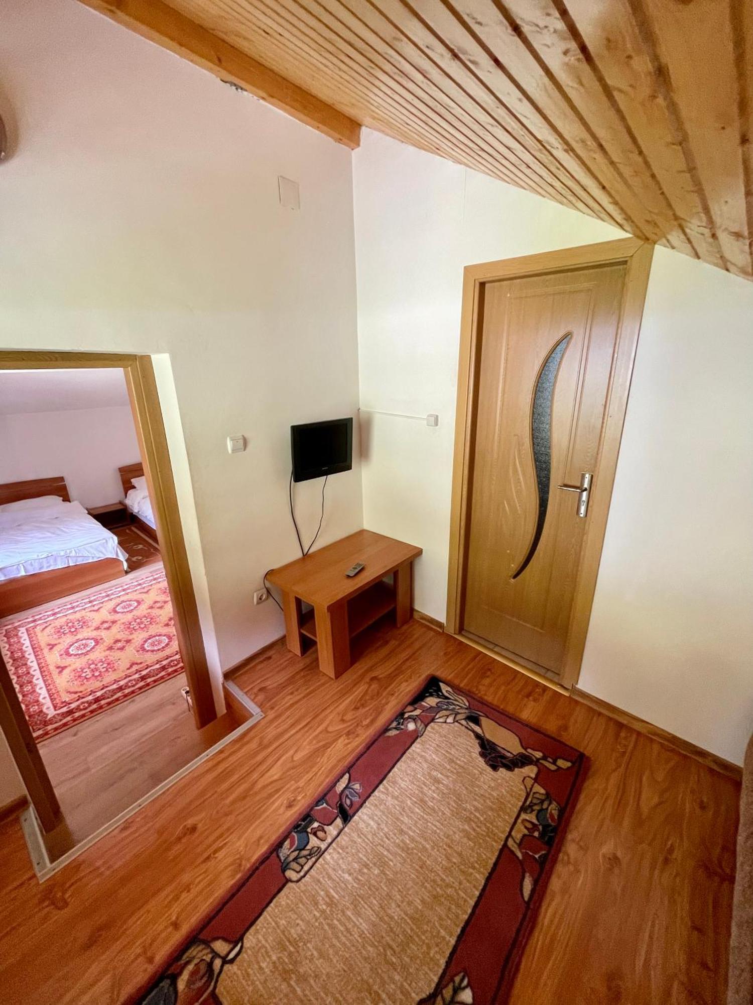 ראנקה Casa De Vacanta Trei Brazi מראה חיצוני תמונה
